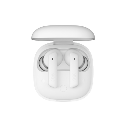Auriculares QCY MeloBuds ANC blancos en estuche de carga abierto, vista superior, diseño elegante sobre fondo blanco.