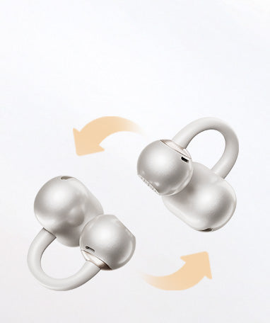 Auriculares intrauditivos blancos con gancho para la oreja, inalámbricos y recargables.