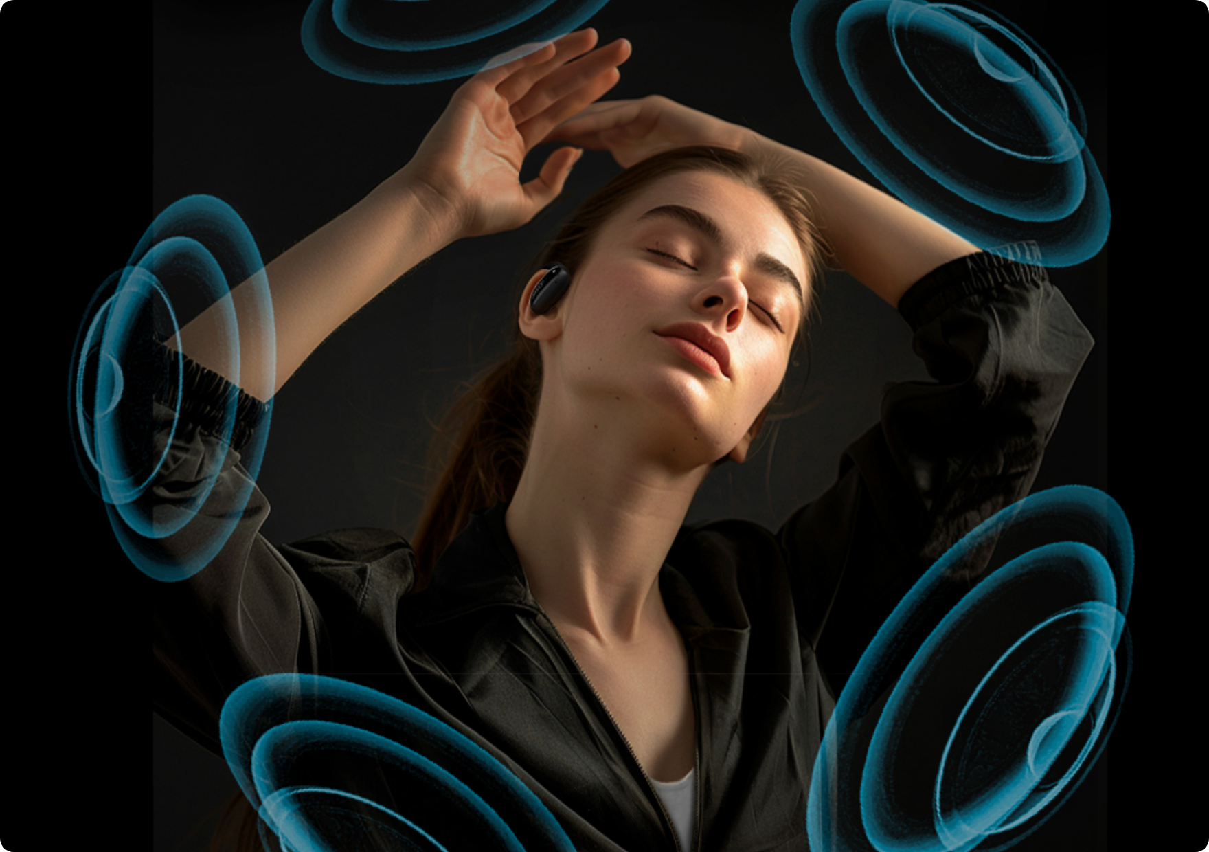 Mujer con auriculares Bluetooth, ondas sonoras azules, momento relajado
