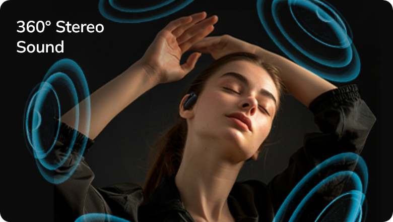 Mujer disfruta de sonido estéreo 360° con auriculares inalámbricos, rodeada de ondas sonoras azules: experiencia de audio inmersiva.