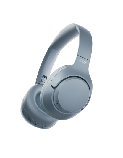 Auriculares inalámbricos QCY H3 Over-Ear en azul grisáceo, vista de 45 grados desde la derecha, detalles ergonómicos curvos.