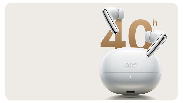 Auriculares Bluetooth OCY blancos con 40 horas de duración de batería en el estuche de carga.