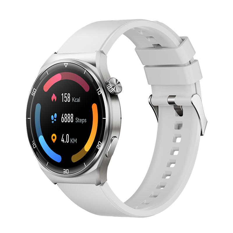 El reloj blanco QCY Watch GT2 muestra datos de salud como calorías consumidas, pasos y distancia en una pantalla brillante con un diseño elegante.